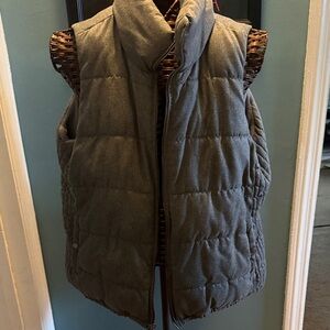 Old Navy womens Charcoal Puffer Vest